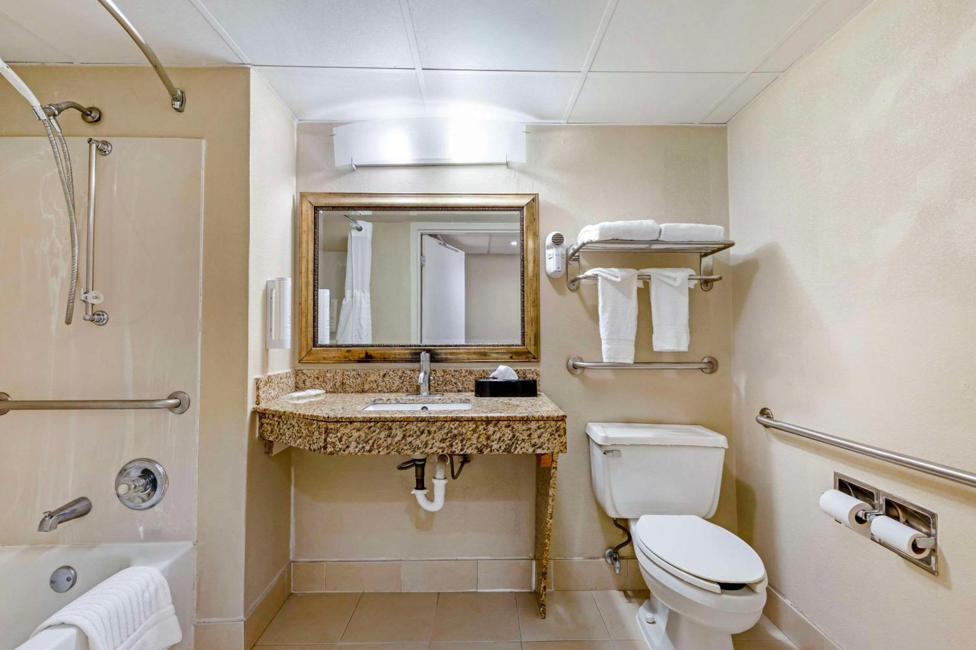 Hotel Clarion Pointe Research Triangle Park Durham Zewnętrze zdjęcie